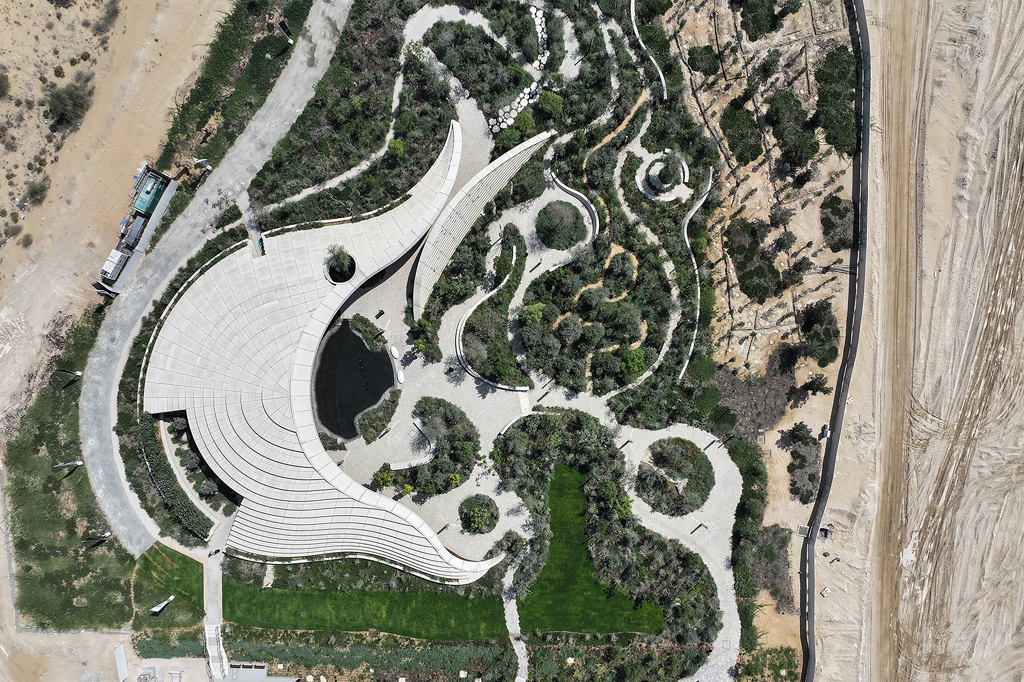 Ghaf Woods Experience Centre: Sustainable Architecture by aoe & STUDIOI in Dubai | ArchEyes