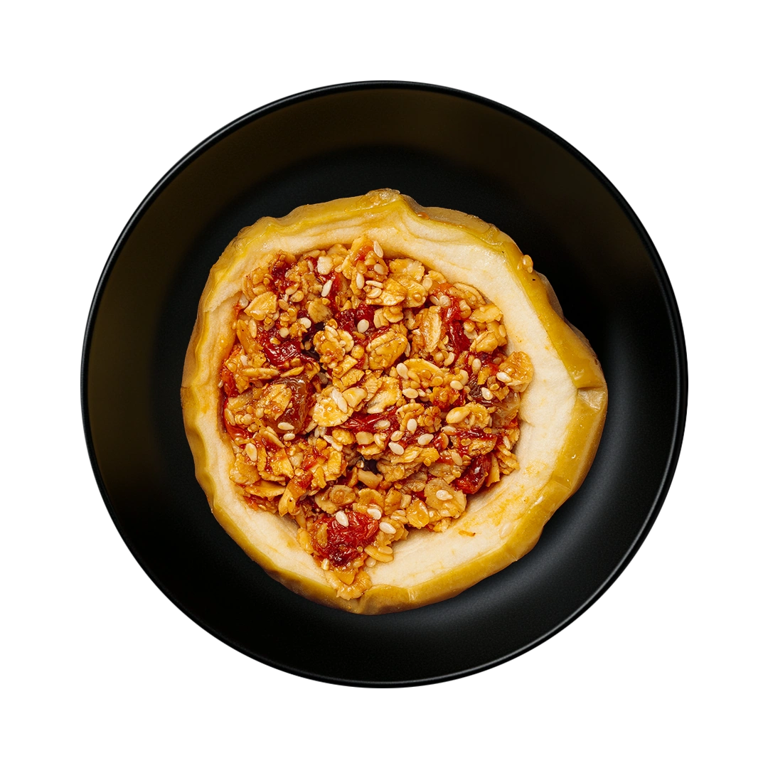 Яблоко печеное с годжи, медом и гранолой
