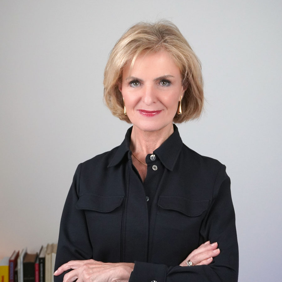 Marie Tomei, Patient Care and Communication Director