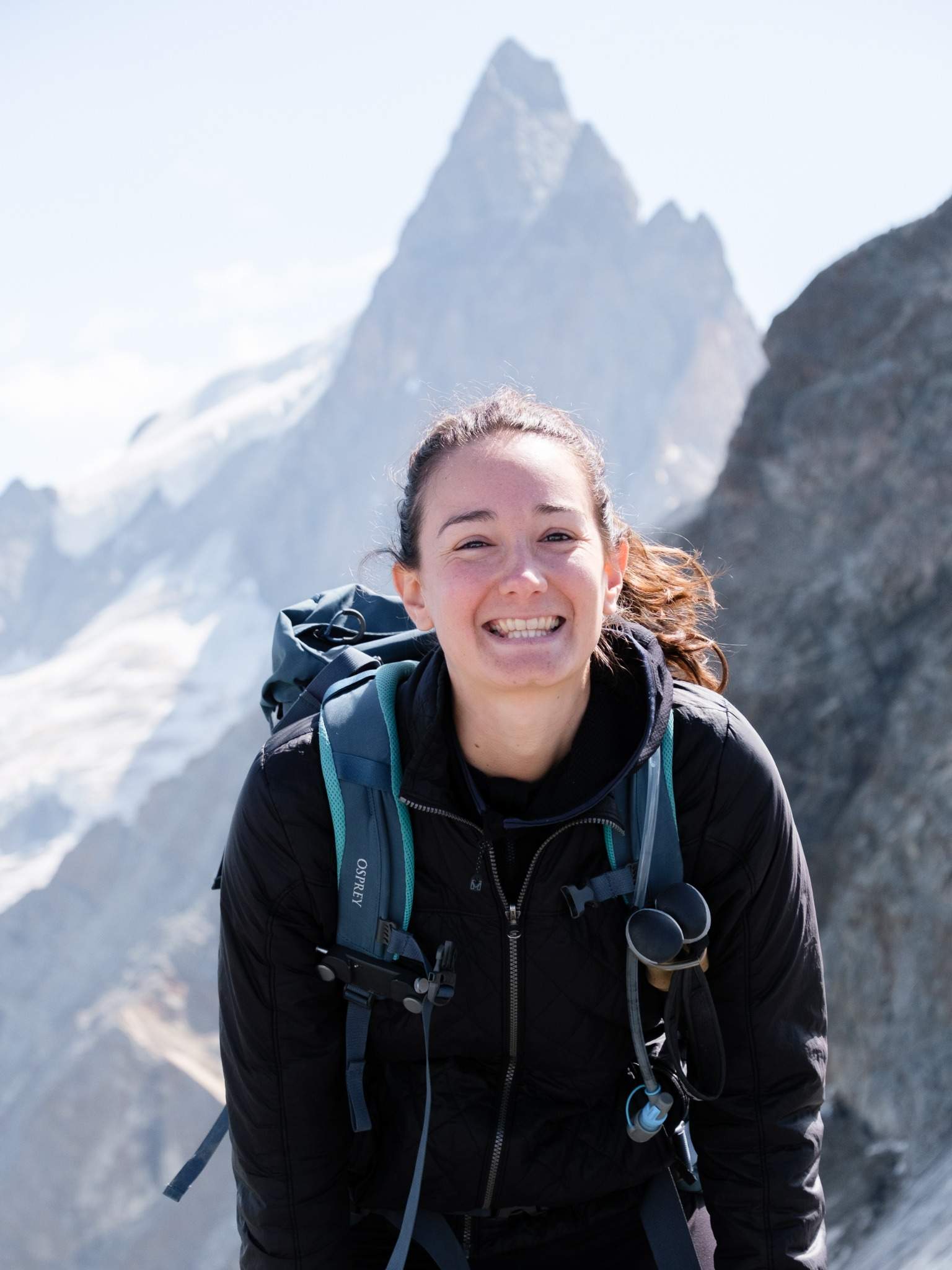 Portrait de Marine, photographe de montagne et co-créatrice du week-end nature dans les Écrins.