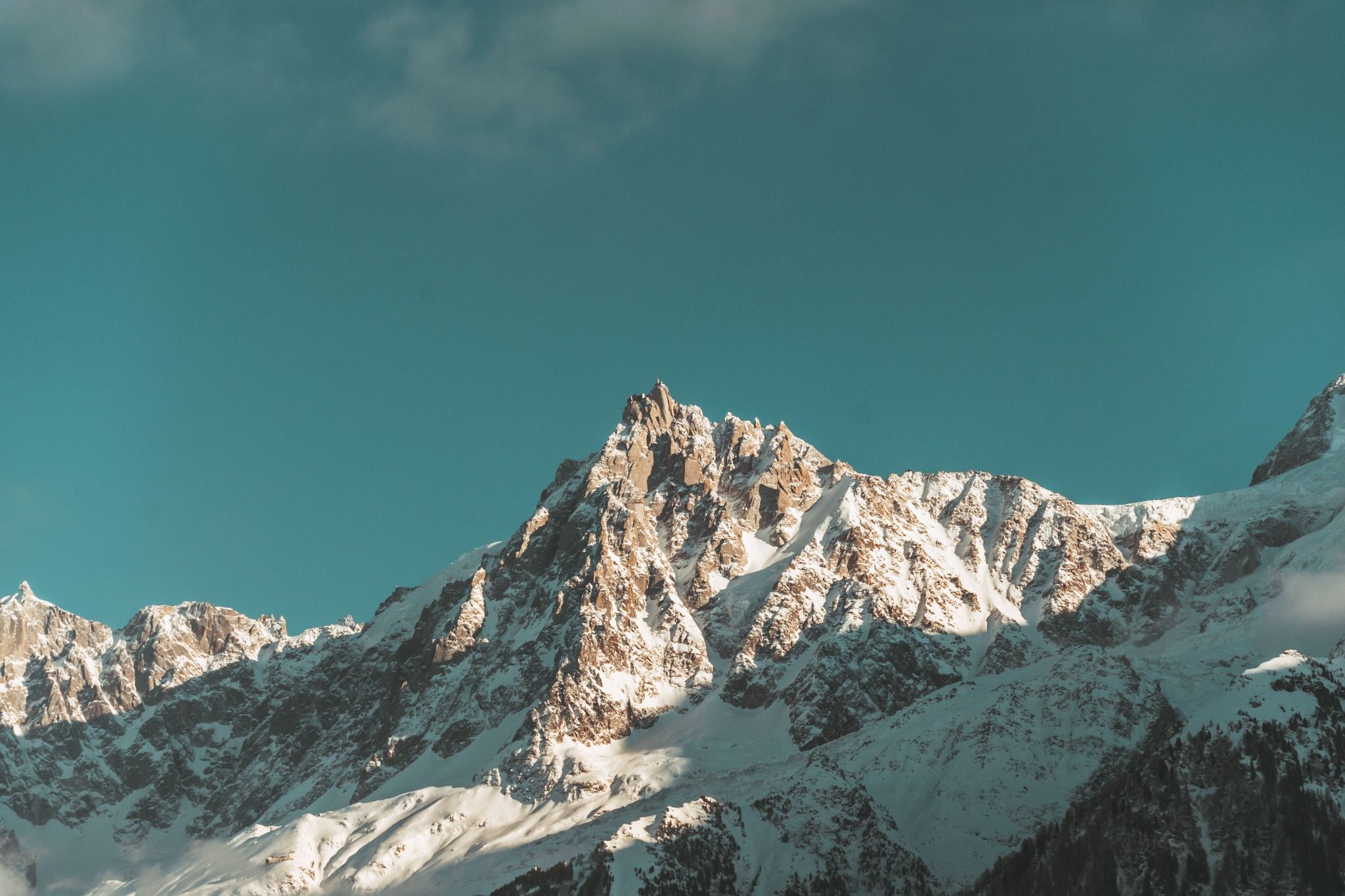 Sommet himalayen au lever du soleil dans la région de l'Everest — trek PhotoTrek.