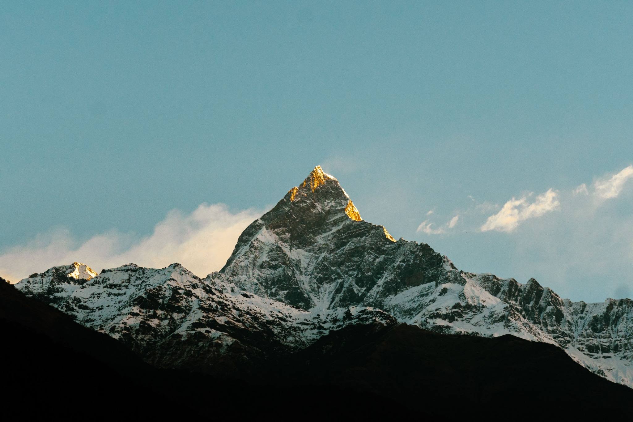 Tour du Manaslu, sommet de 8 163 m entre forêts et villages tibétains — trek Sororando.