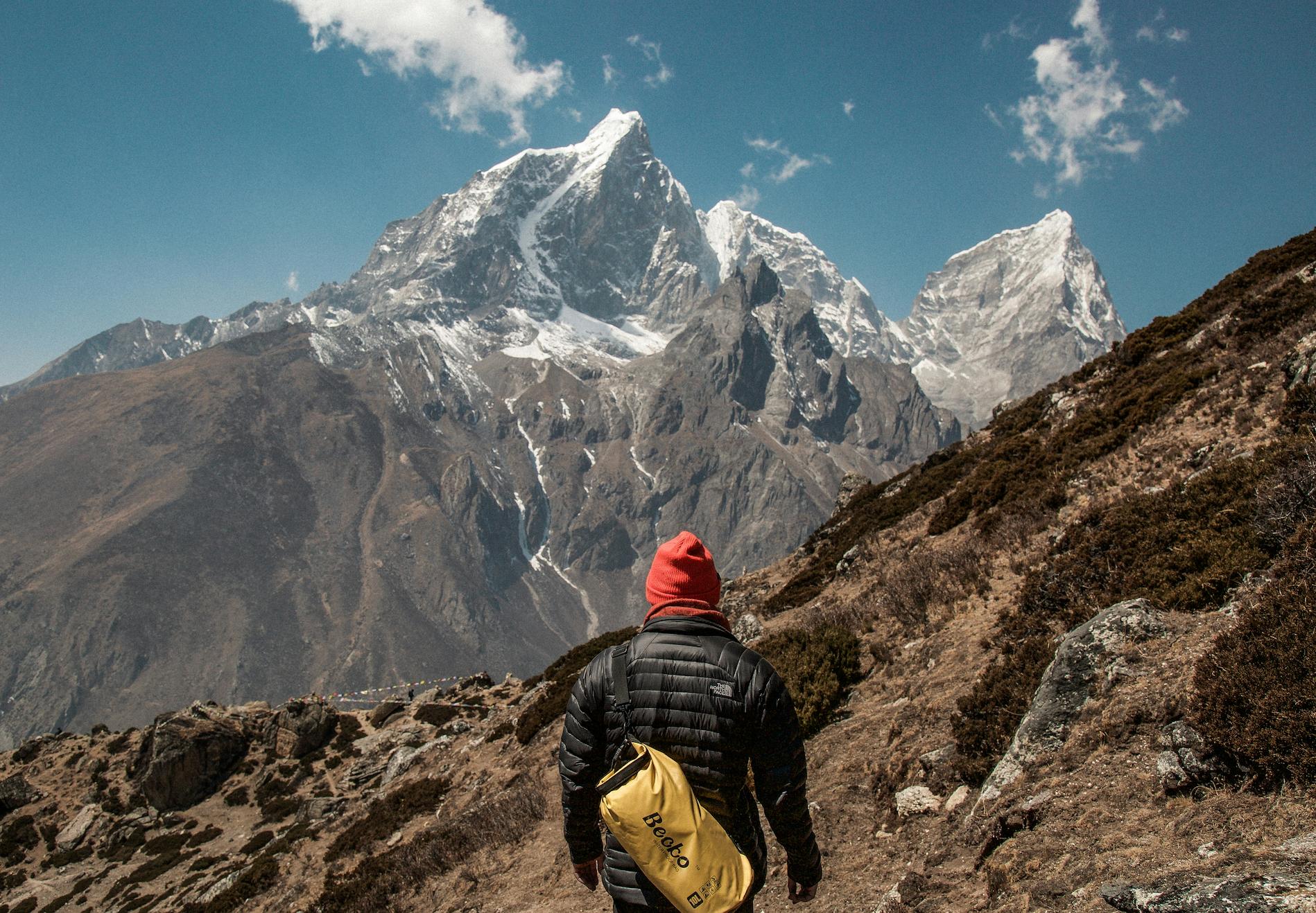 Paysage himalayen au Népal — climat du PhotoTrek vers l'Everest.