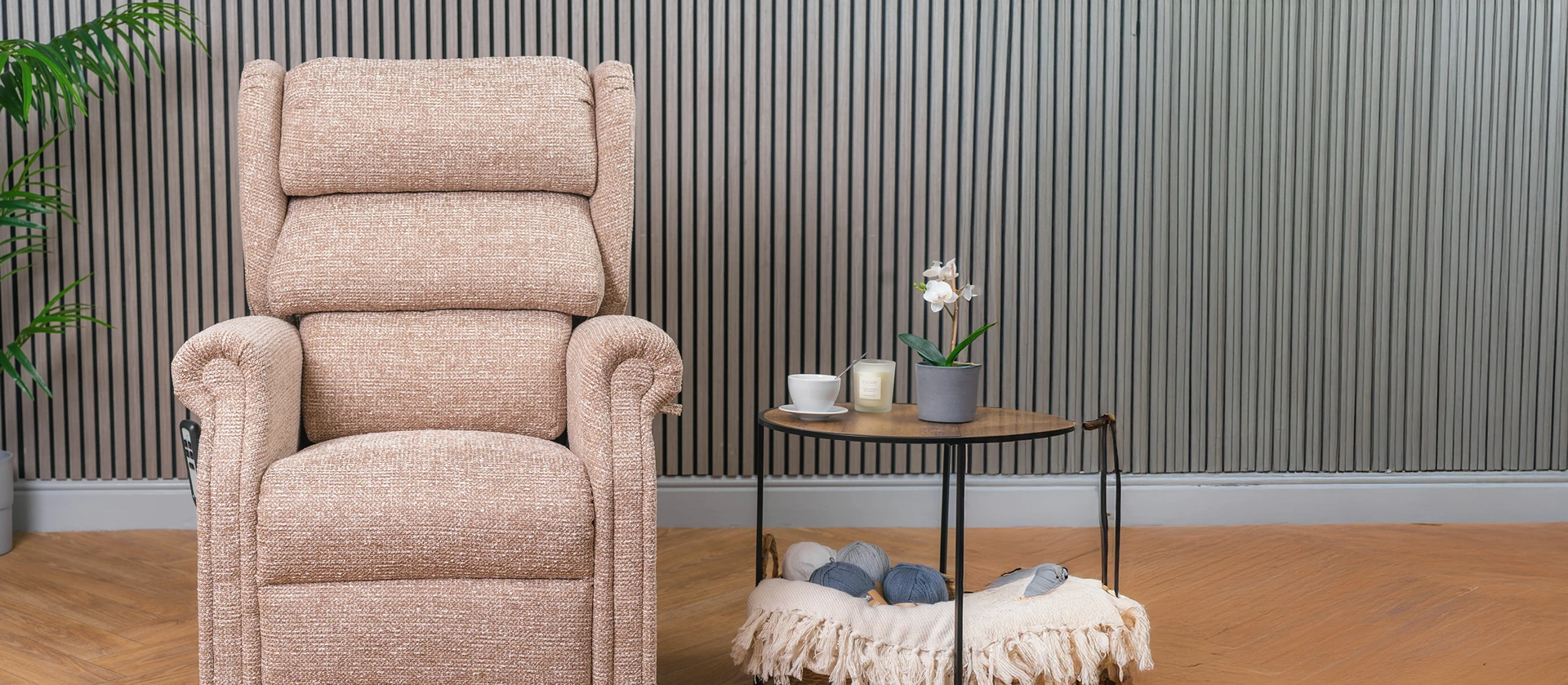 Riser recliner product shot
