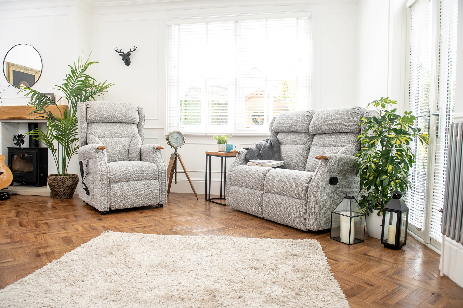Riser recliner product shot