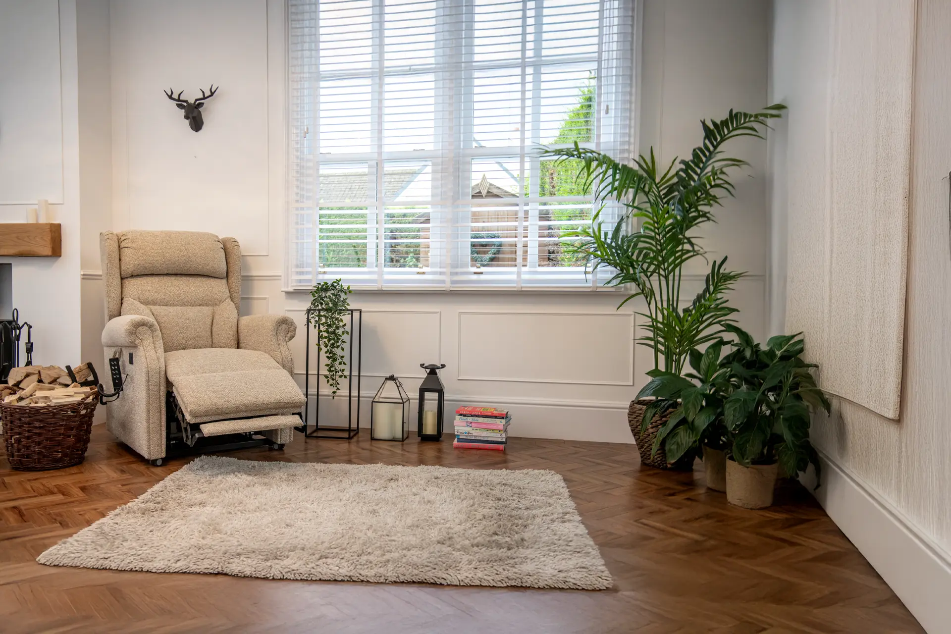 Riser recliner product shot