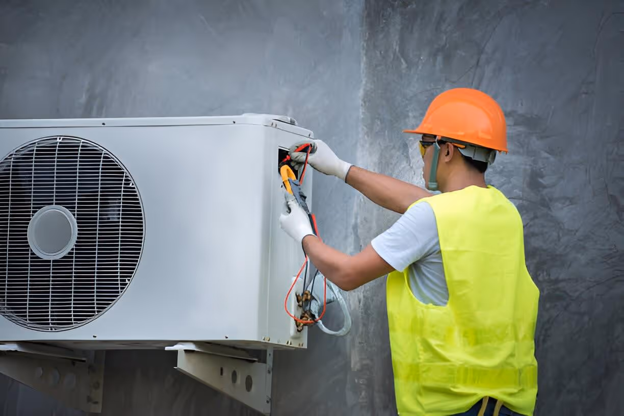 Heat Pump Maintenance in Dover, FL