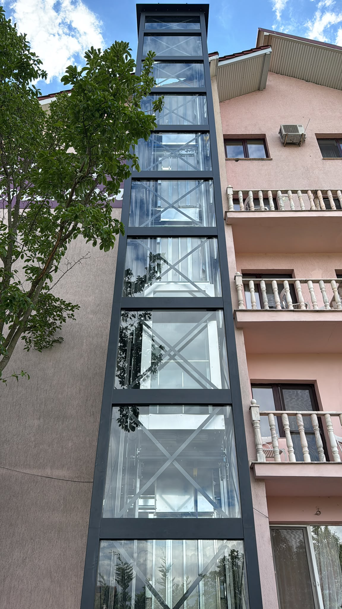 Lift Panoramic Exterior: Ghid Instalare Clădiri Vechi | Sfera Lift