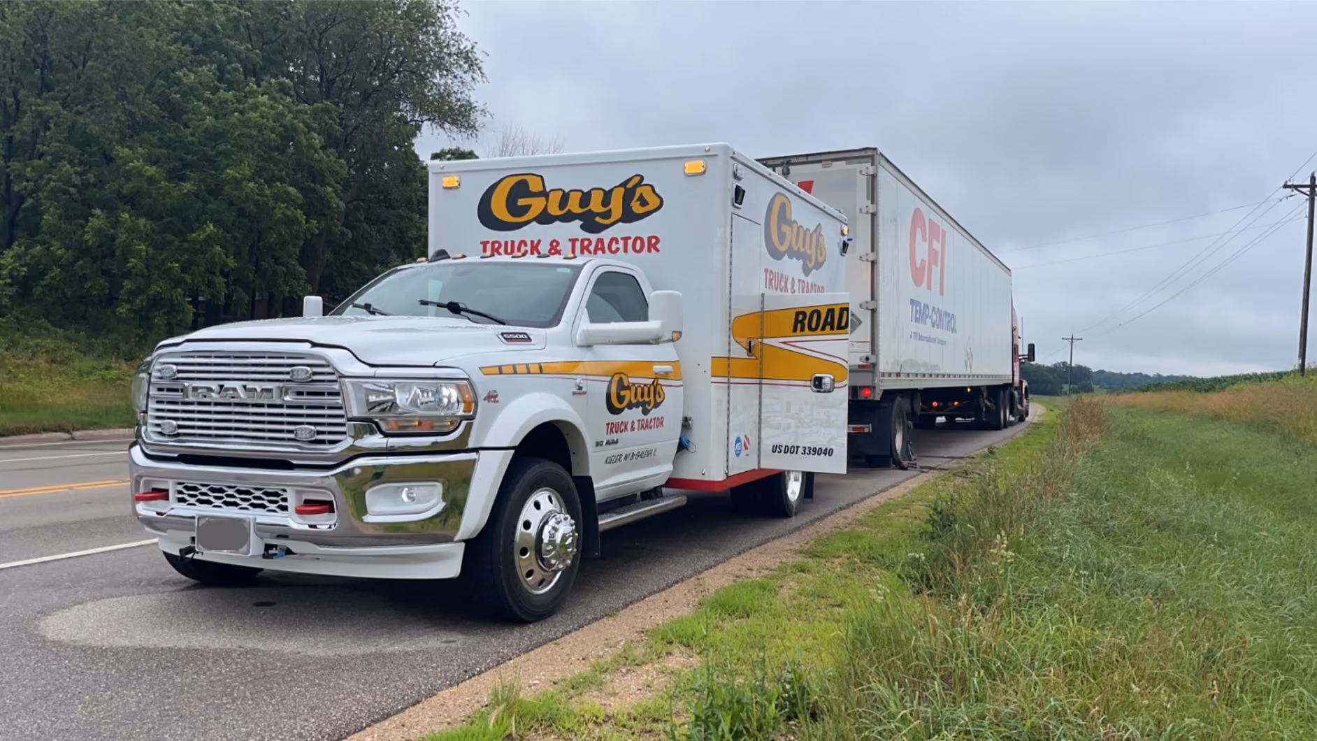 Diesel mechanic performing Roadside Assistance in Dubuque, IA