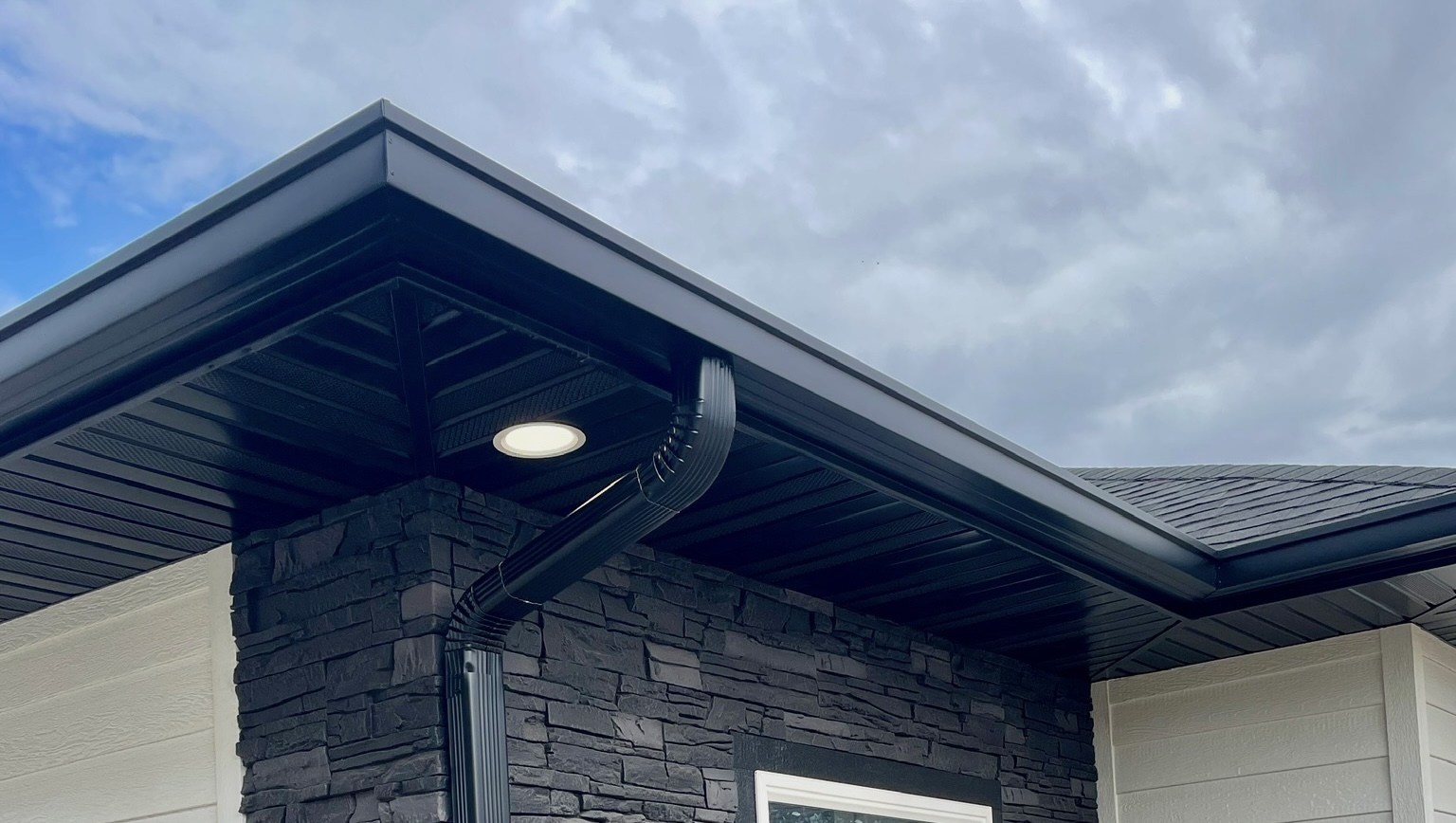 How to Handle Gutter Damage After a Storm