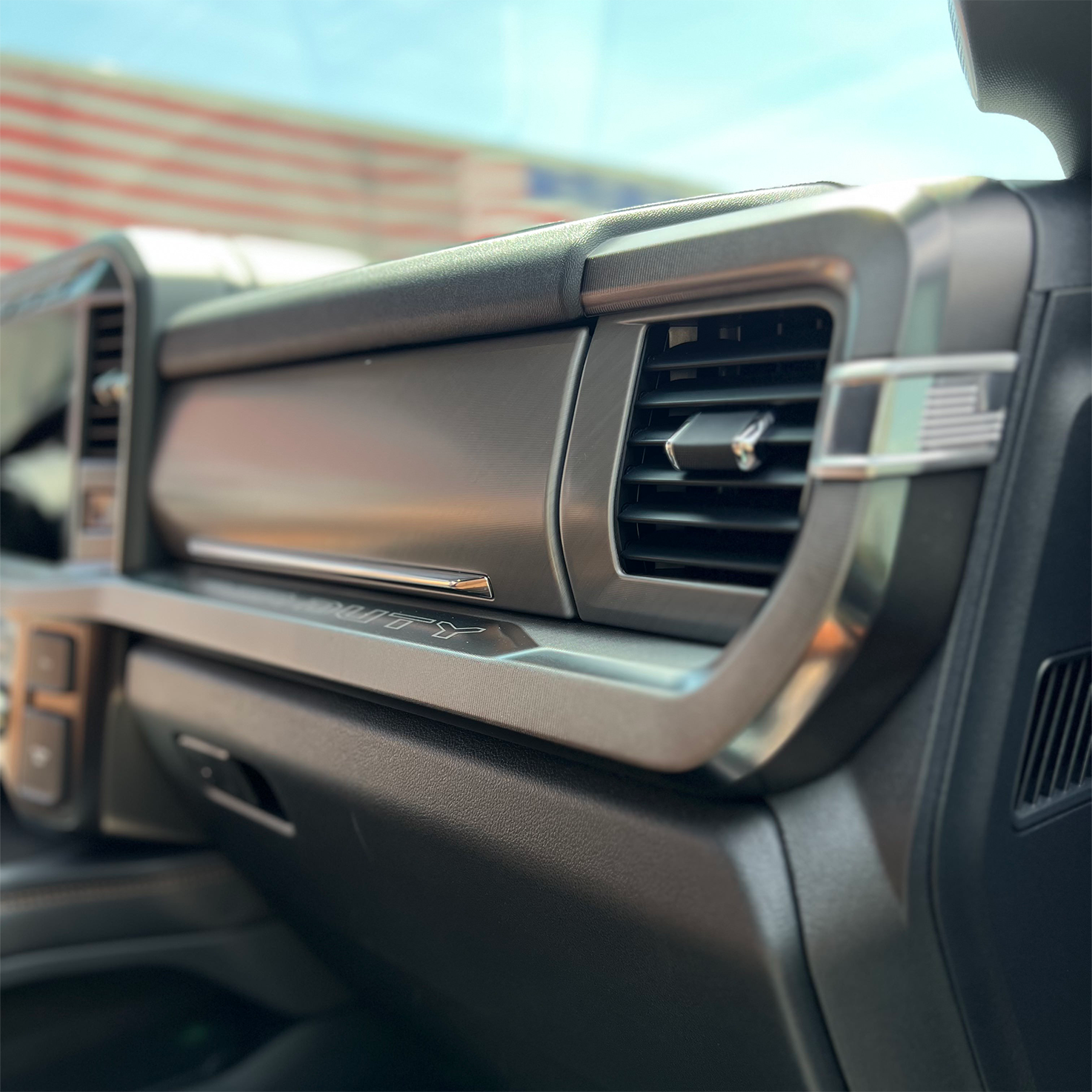 image of featured video games (for a gaming and entertainment)