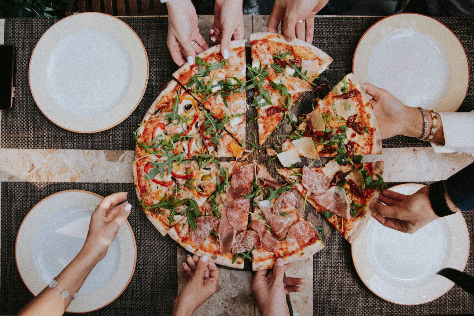 date night dining pizza plate generic