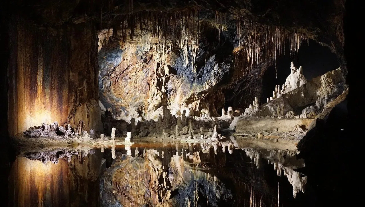 Lava River Cave lava tube near Bend Oregon