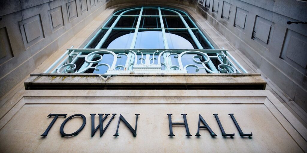 image of town hall building for local government