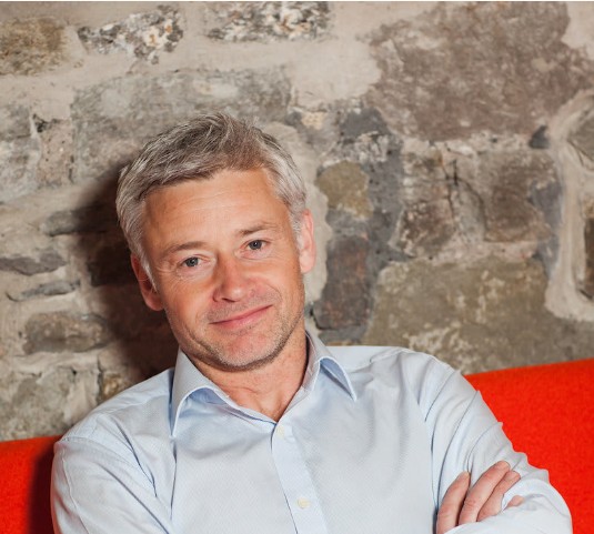 Photo of Nick Davies CEO and founder of neighbourly.com