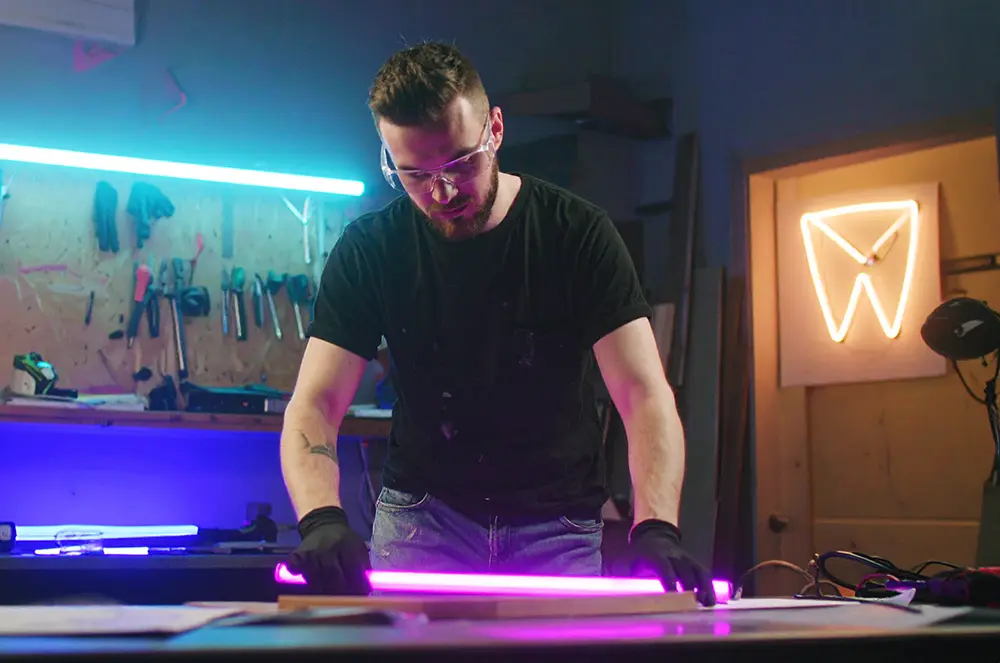 Worker neon studio