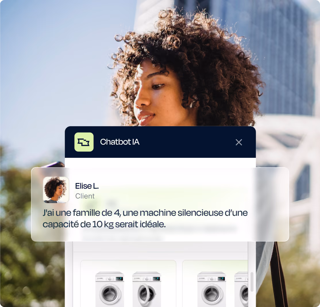 Une cliente échange avec un assistant IA pour choisir son électroménager