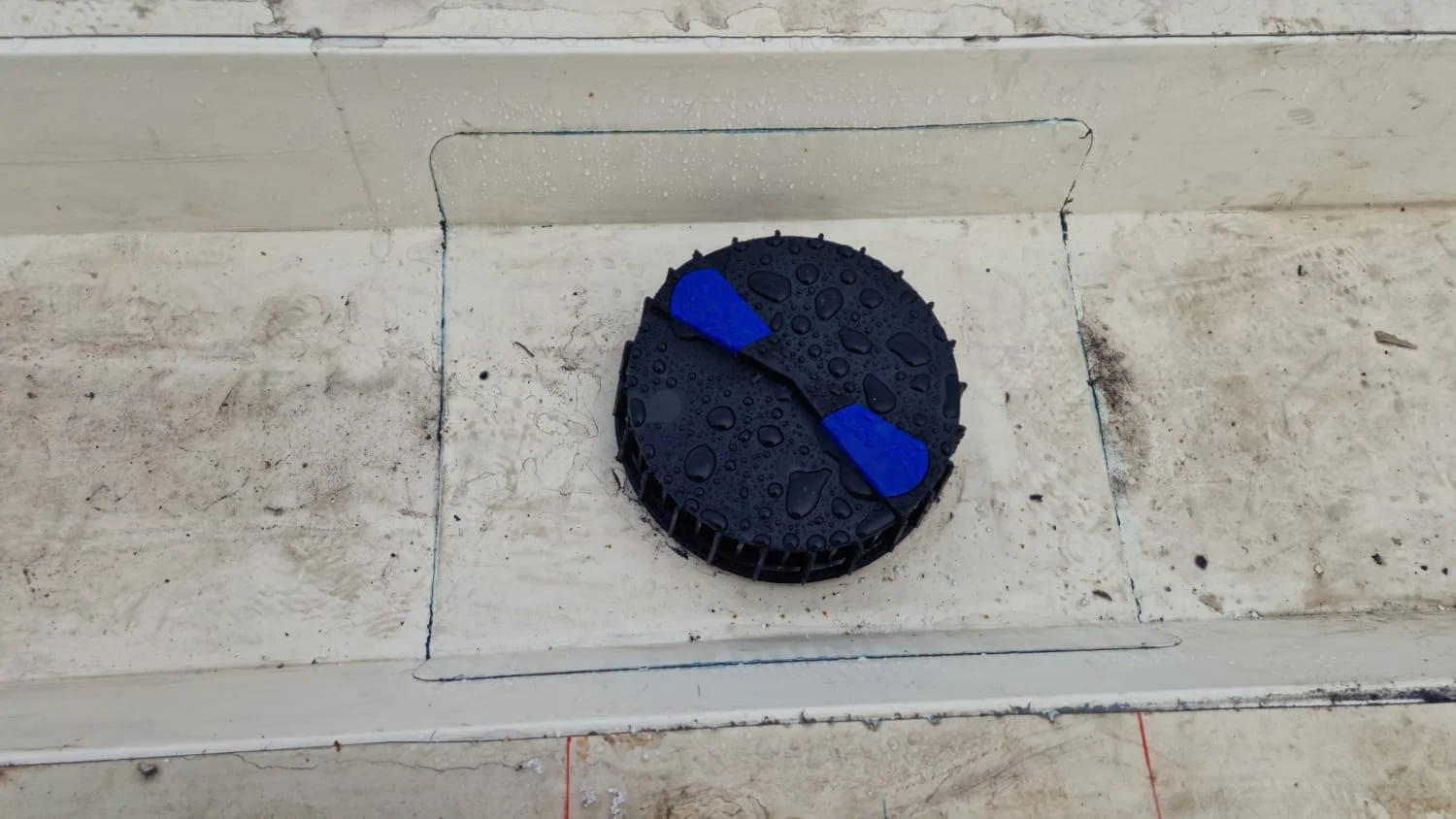 A specialist performs technical maintenance and inspects the roof's condition.