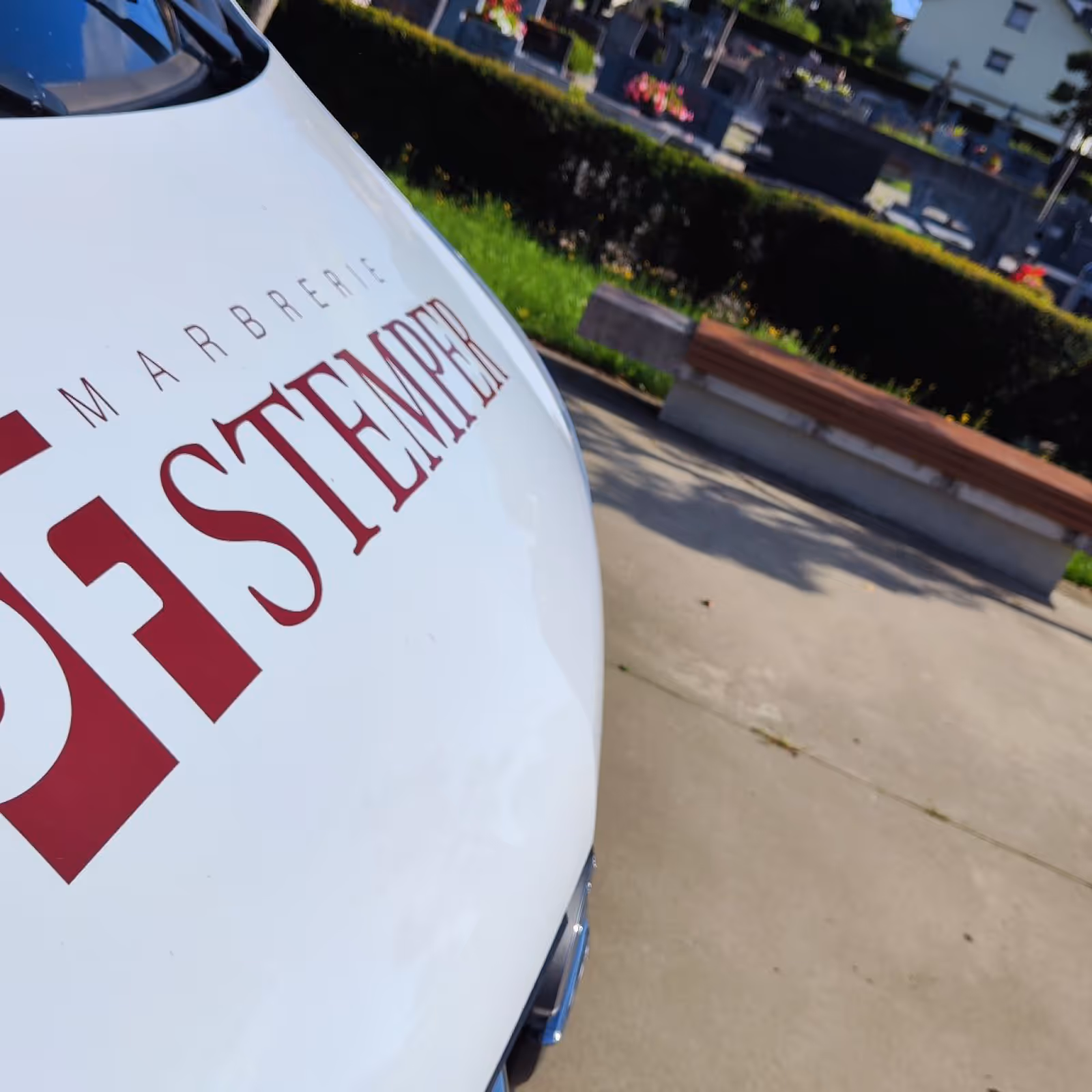 Stemper stones car with text on the hood
