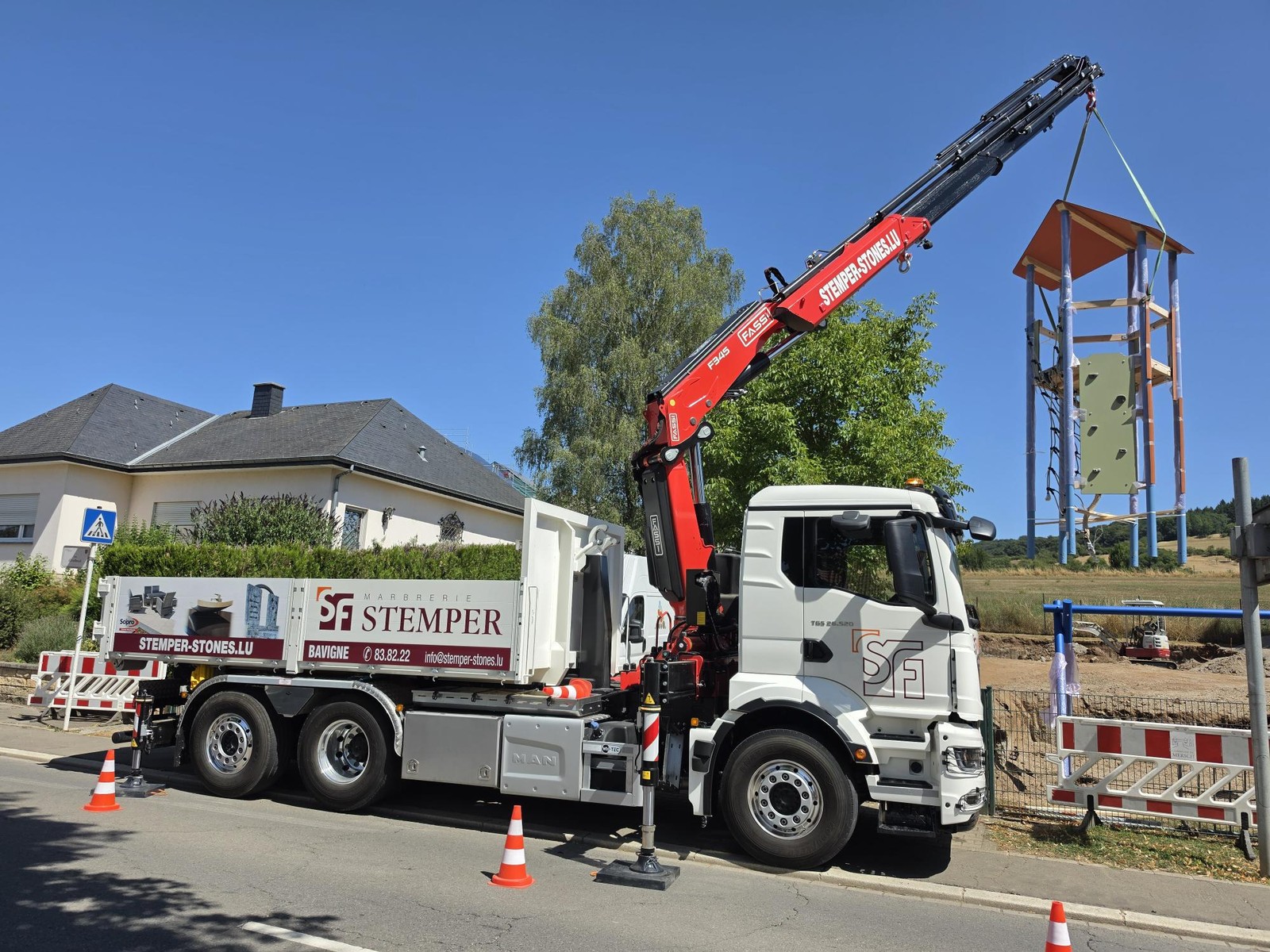 Grue Fassi chantier Stemper Stones