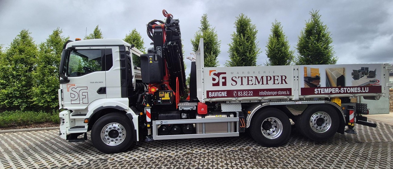 Deux nouveaux camions-grue pour 2026