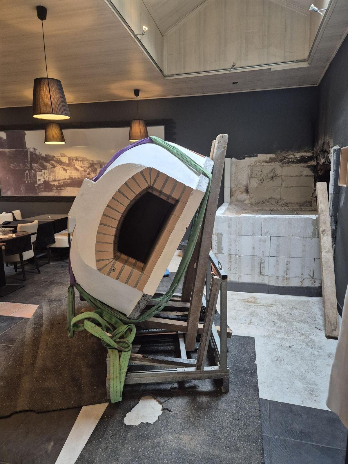 Four PRO basculé pour le passage intérieur