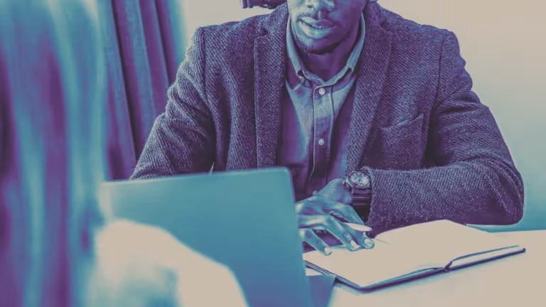 This is how your brain reacts to negative feedback (and how you can train it to reframe)