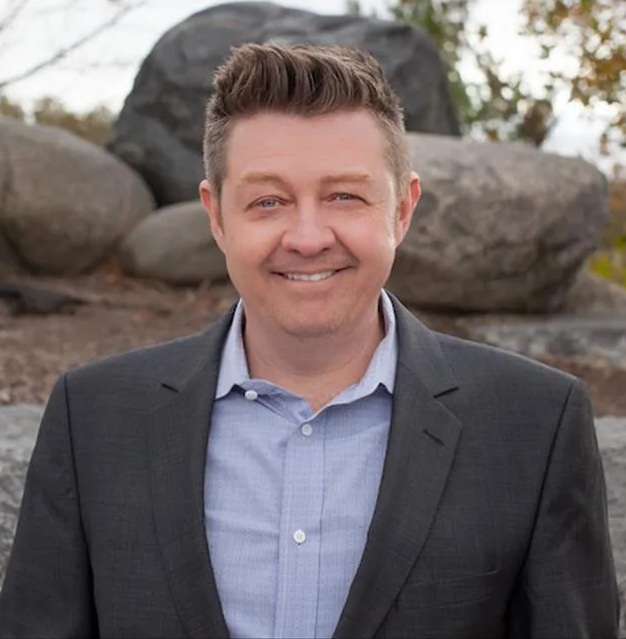 [headshot] image of customer (for a preschools & daycare)