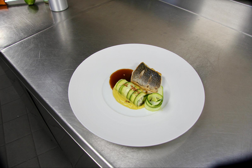 [team] image of the head chef (for a modern restaurant)