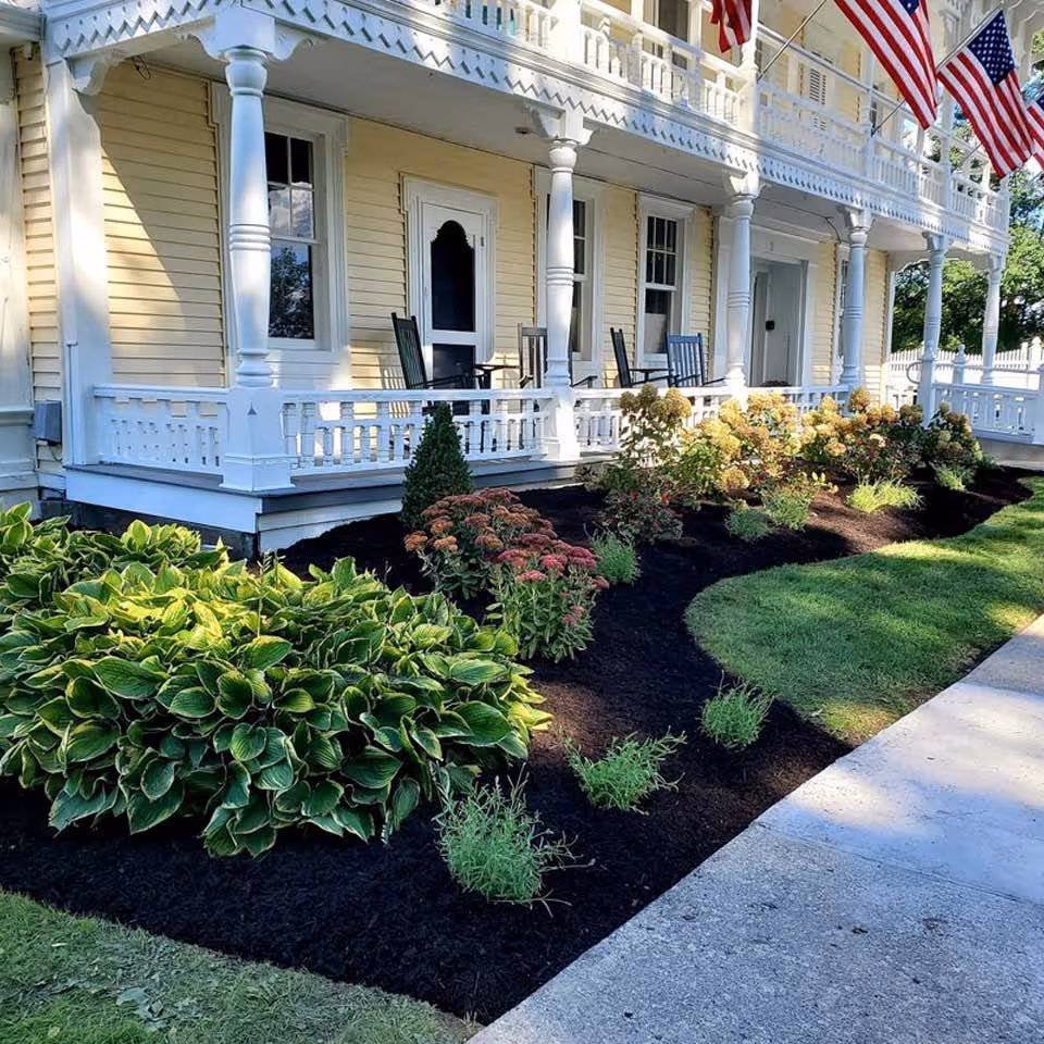 Side view of the lobby