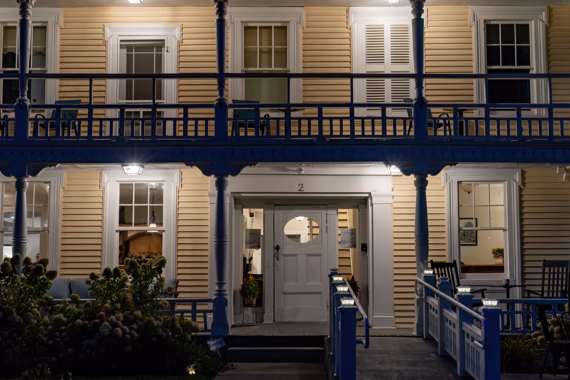 Photo shoow of one outside windows