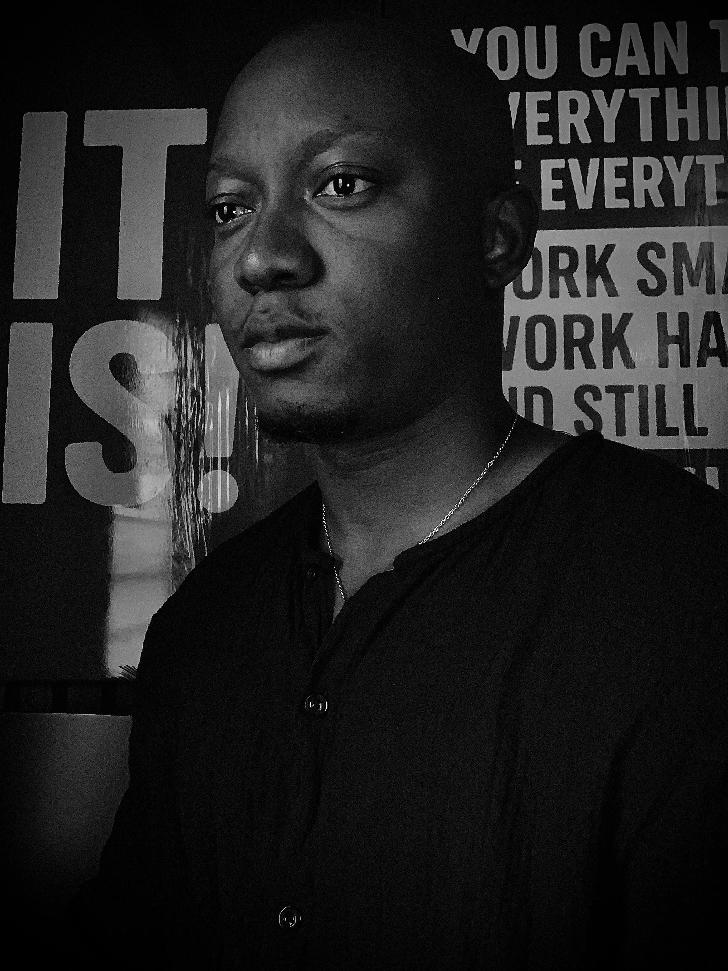 Mo Gbego Picture