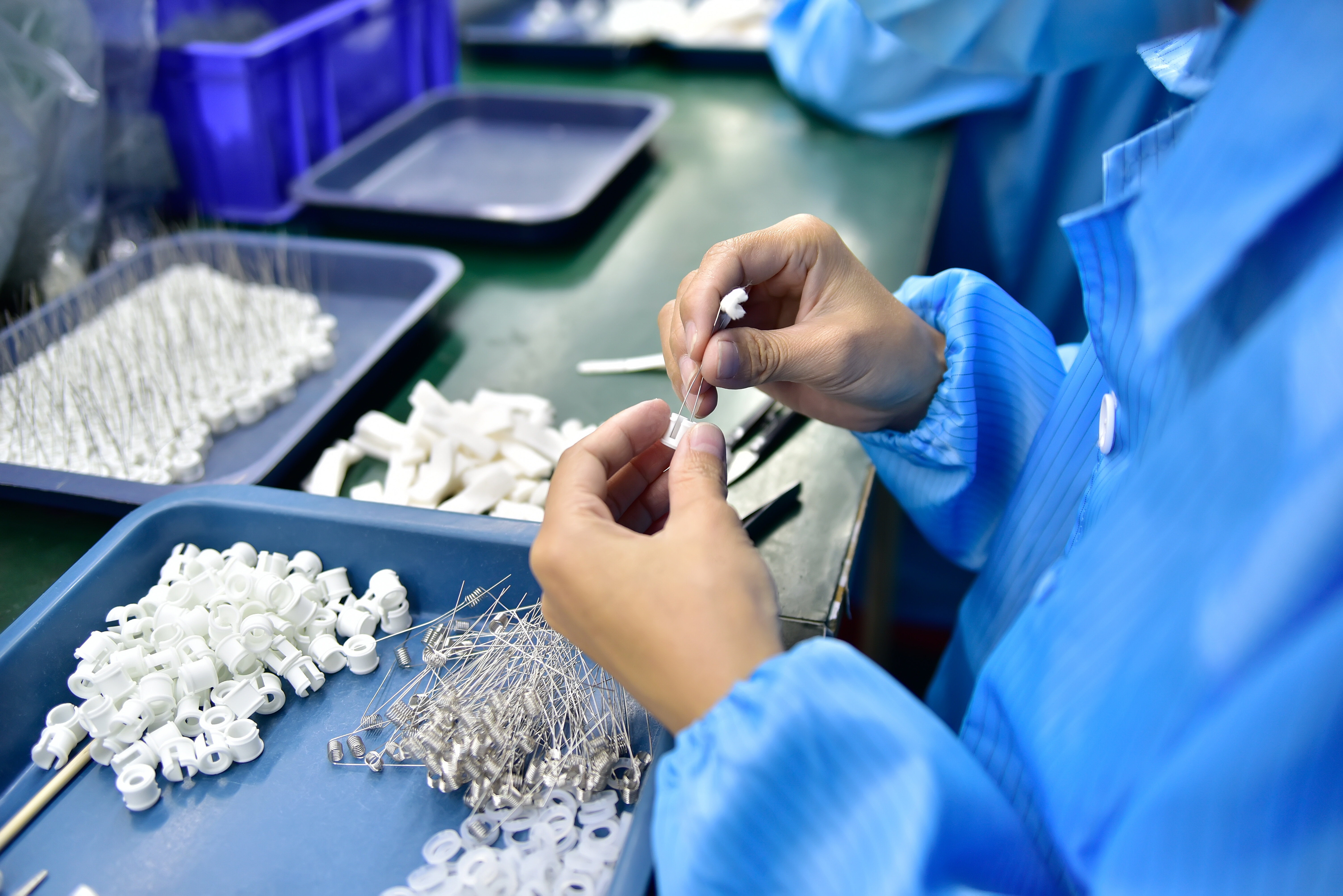 contract manufacturing
contract manufacturing near me
product assembly
low volume production
prototyping
engineering and design
design firm