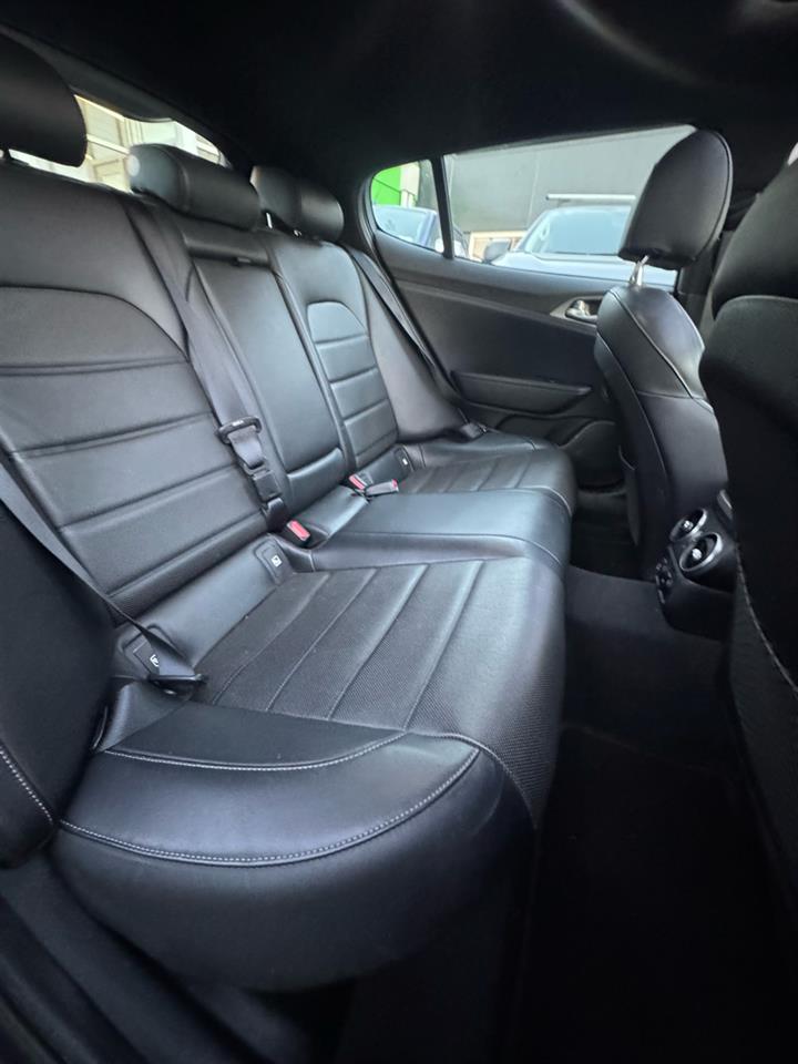 070a8783-3ae2-49c5-883e-20fb806c43eb - Image 8