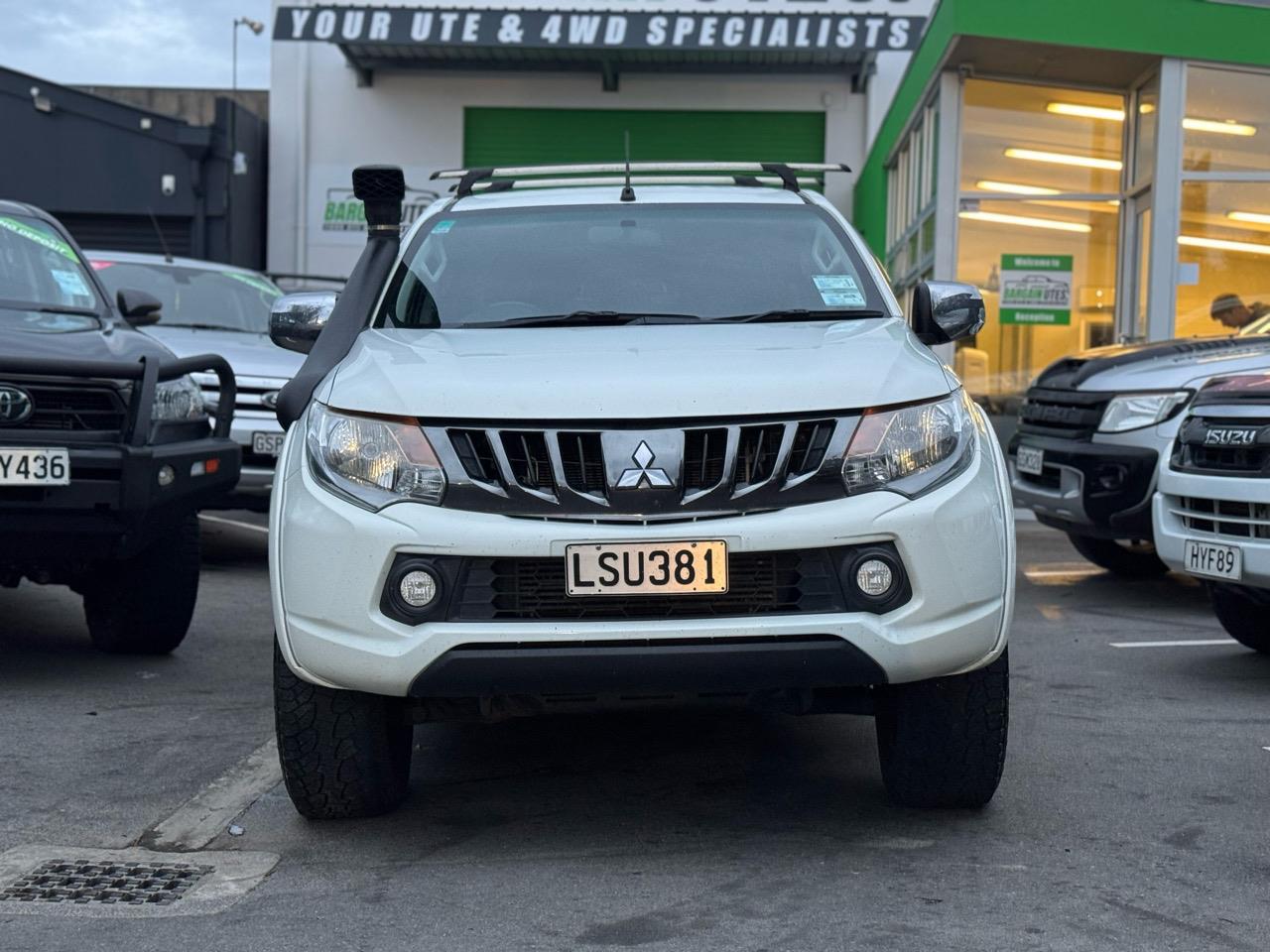 a92f49b9-f4f9-46b8-8cf0-d2b86de5040b - Image 3