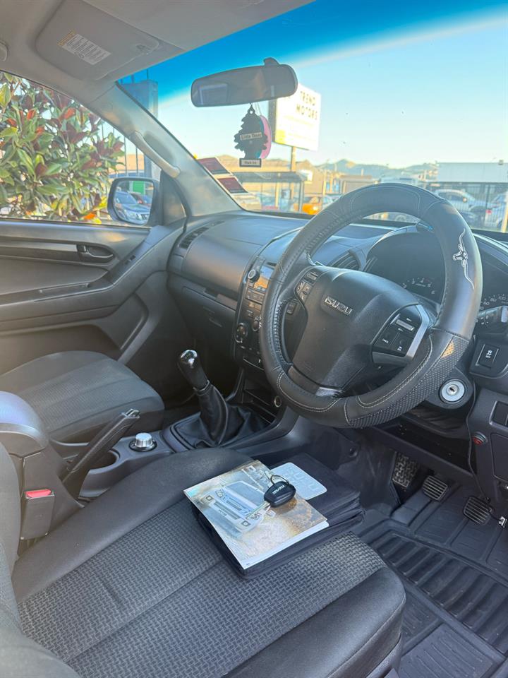 e7a178e2-dbb5-4d82-a9b9-d08a13147af0 - Image 10