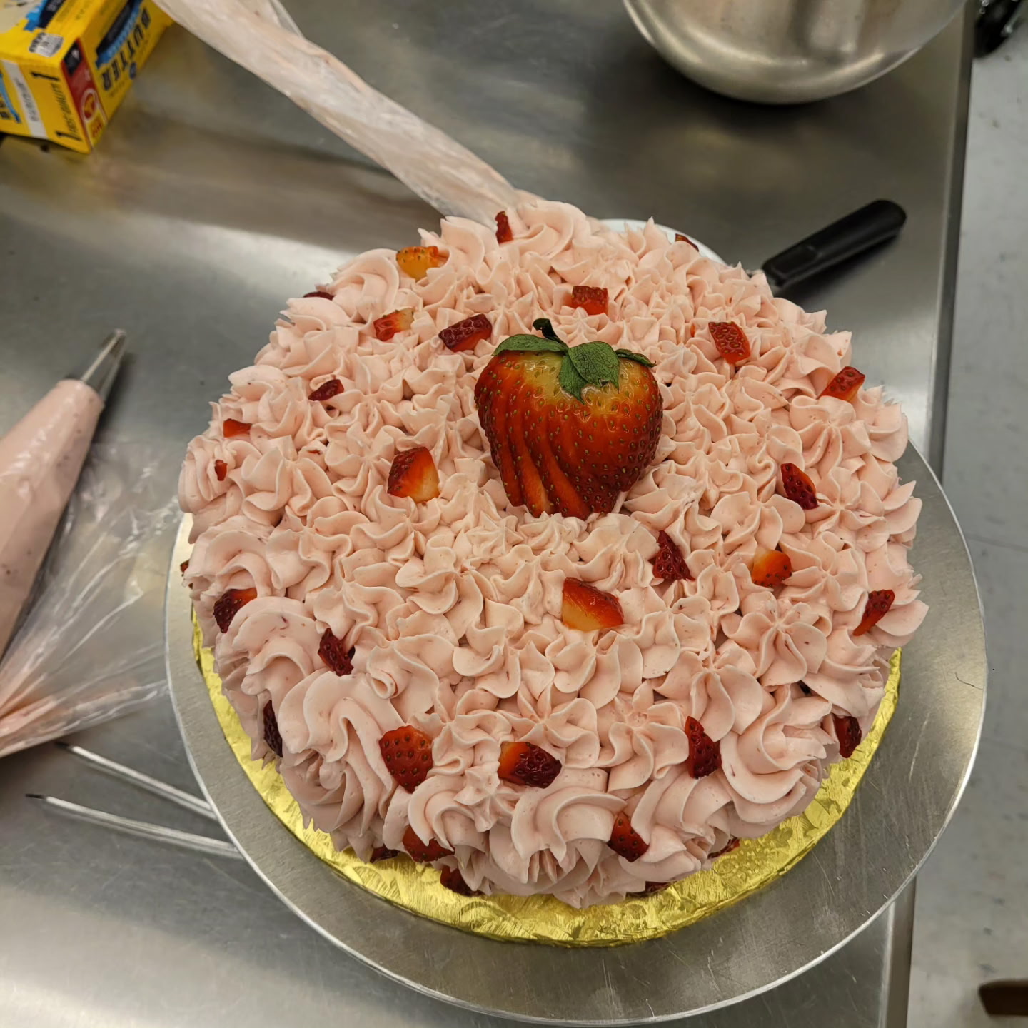 Strawberry cake and frosting