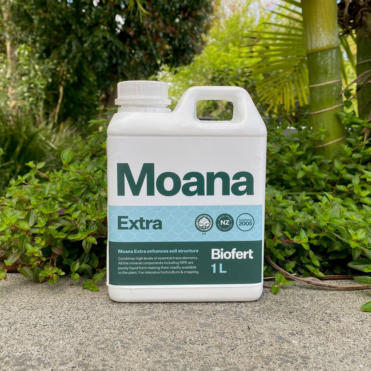 Pure fish nutrients - fortified with trace elements, fast-acting liquid fertiliser that builds healthy soil, boosts plant performance, and increases yields.