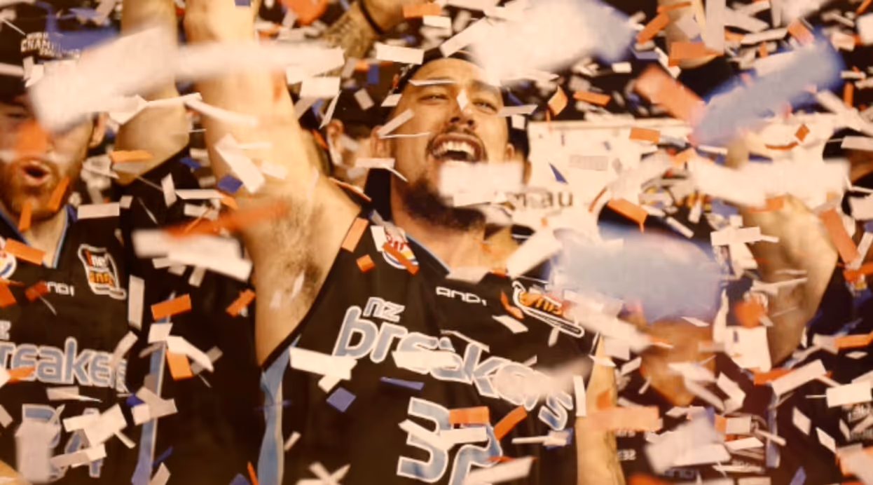 Burger King Re-signs with Breakers for Two Further Years!