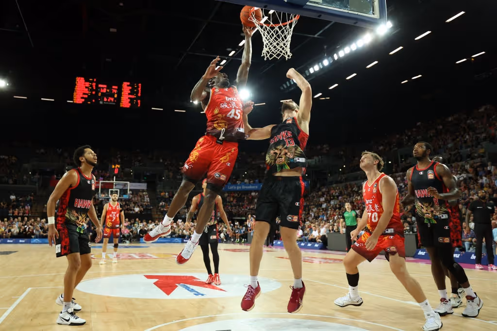 WATCH: Re-live the Zylan Cheatham Match Winning Dunk which sent Spark into a Frenzy