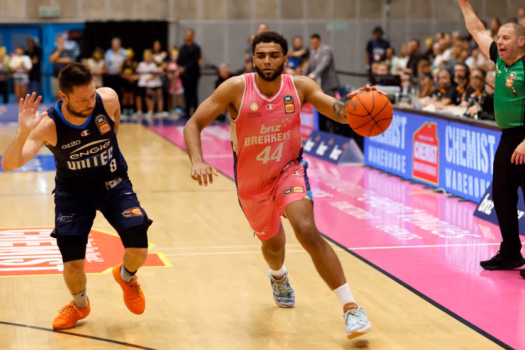 WATCH: Amazing Anthony Lamb's 22 Points Against League Leading Melbourne United