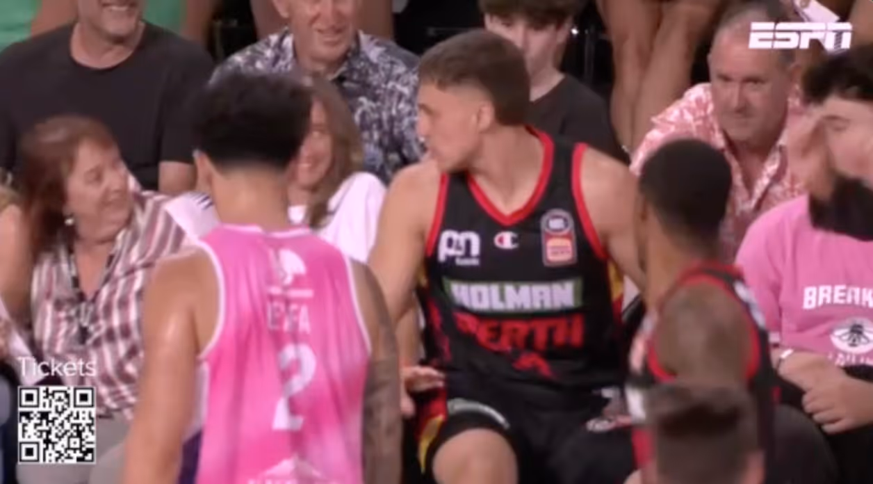 DRAMA: Watch Wildcats Player Take Courtside Seat at Spark