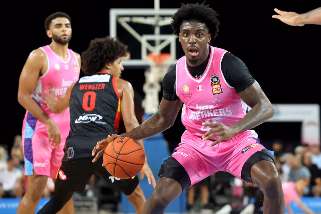 WATCH:  Human Highlight Reel Zylan Cheatham's 25pts Against the Wildcats