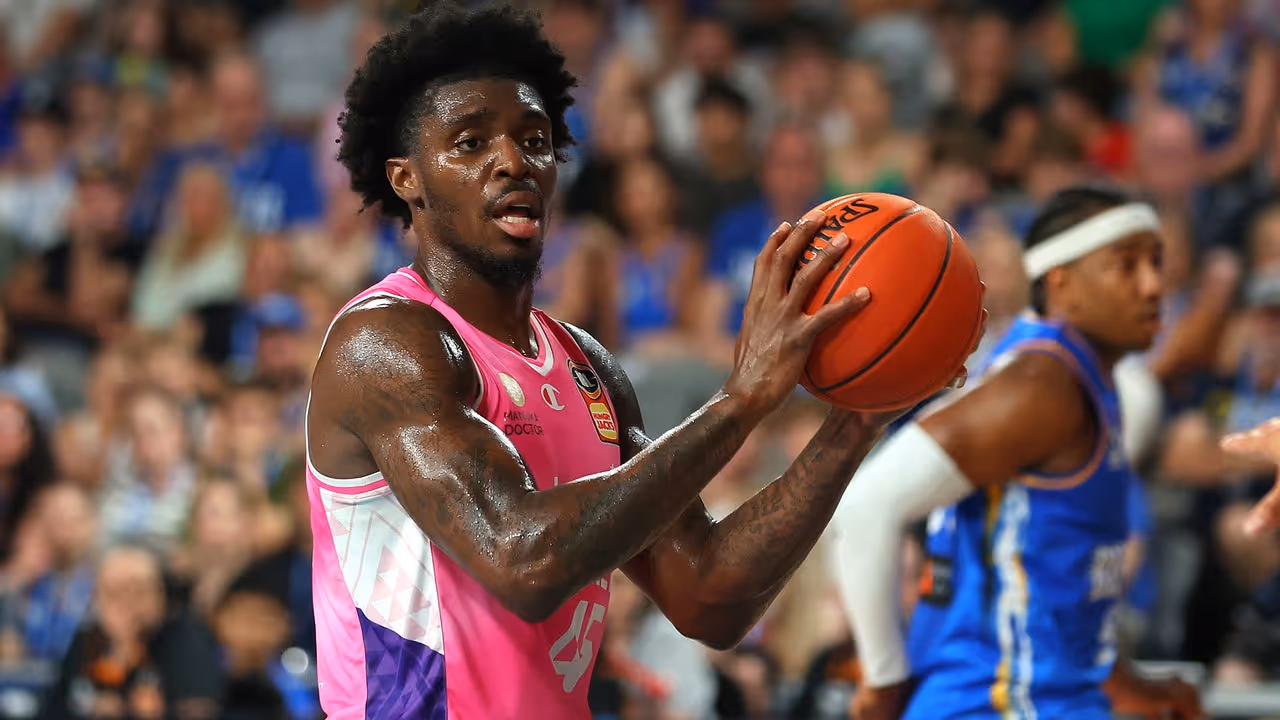 Cheatham back as Breakers build
