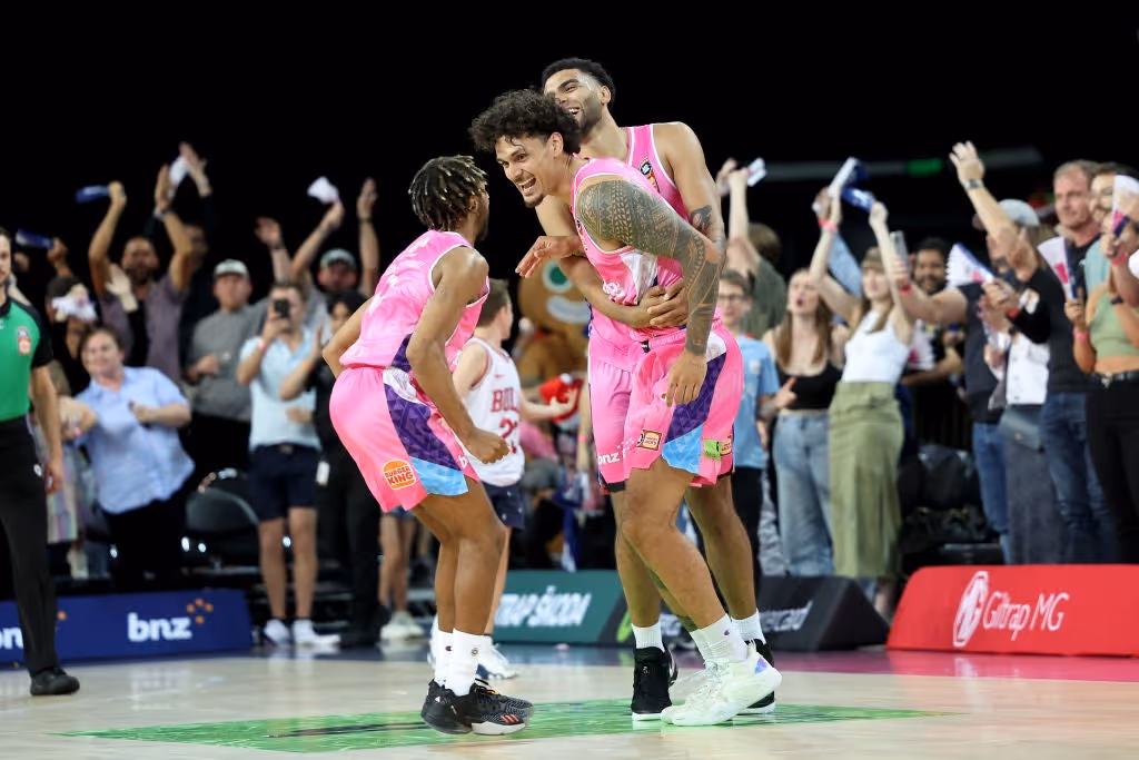 Dan Fotu Comes of Age in Brilliant Breakers' Win over the Champions