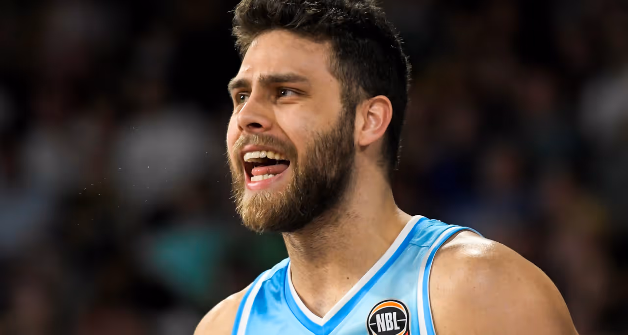 How the Breakers "didn't fold"