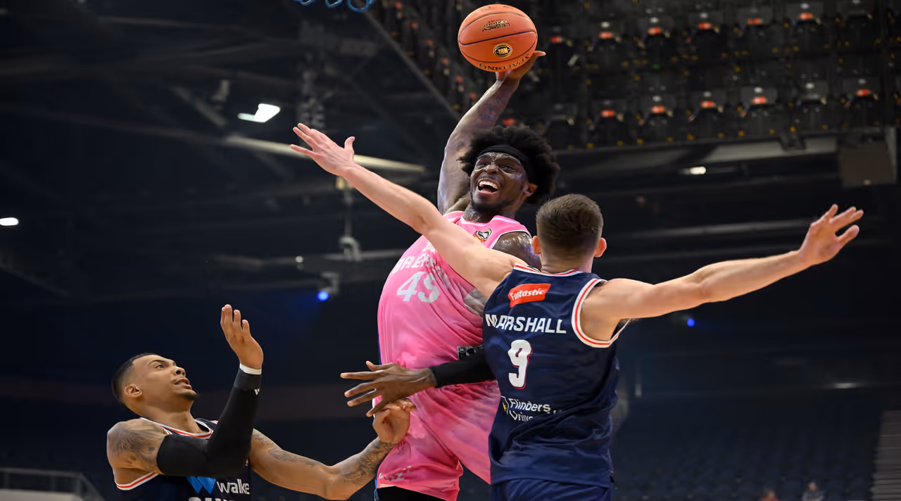 BNZ Breakers Blitz Adelaide in Gold Coast Warm-up