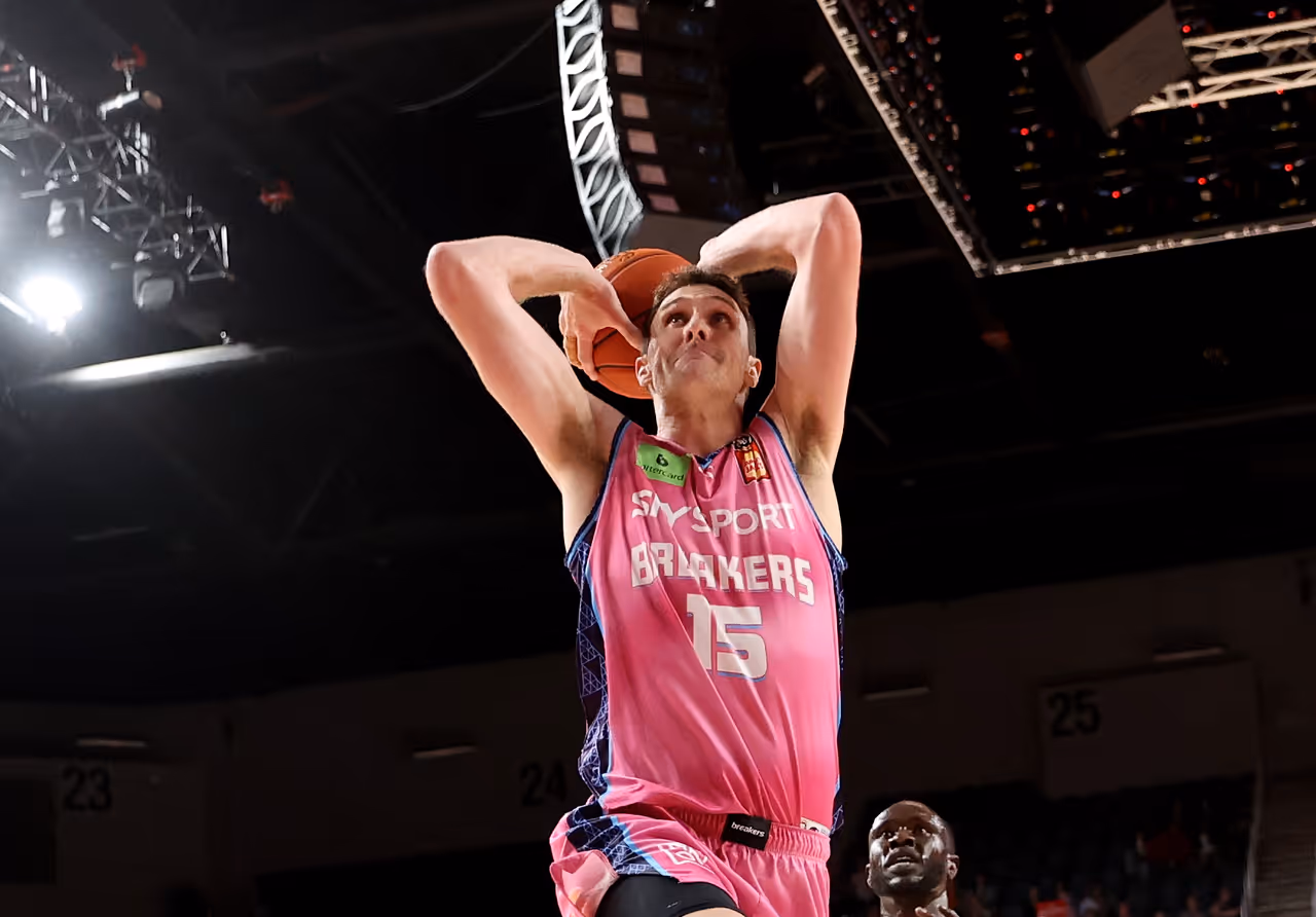 Rob Loe announces retirement from NBL