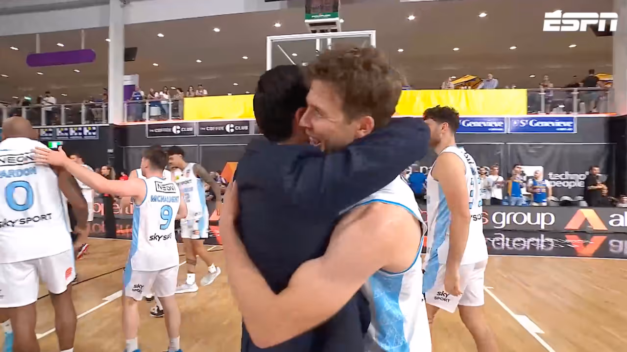 WATCH: The Dramatic Abercrombie Steal to Clinch a Home NBL Semifinal for the Breakers