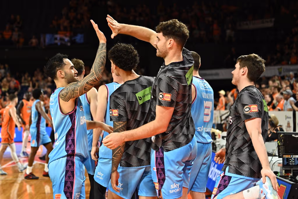 "Road Warrior" Breakers win 6th Straight on the Road
